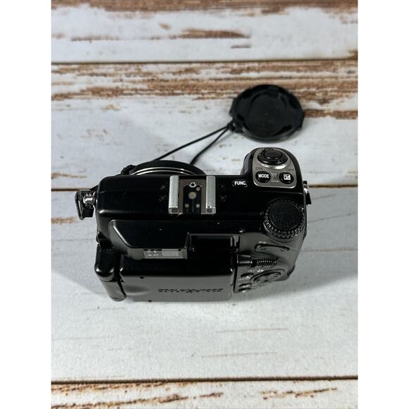 Nikon COOLPIX 5000 5.0MP Digital Camera Only .untested - Picture 4 of 7